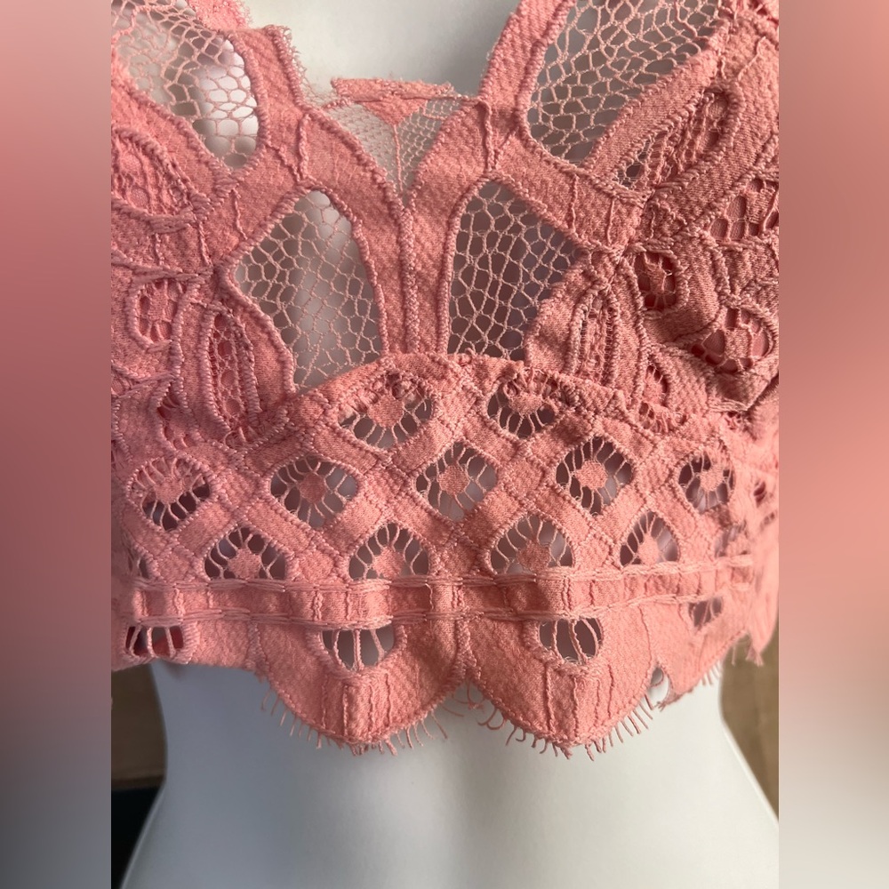 LIGHT PINK LACE BRALETTE - Picture 2 of 8